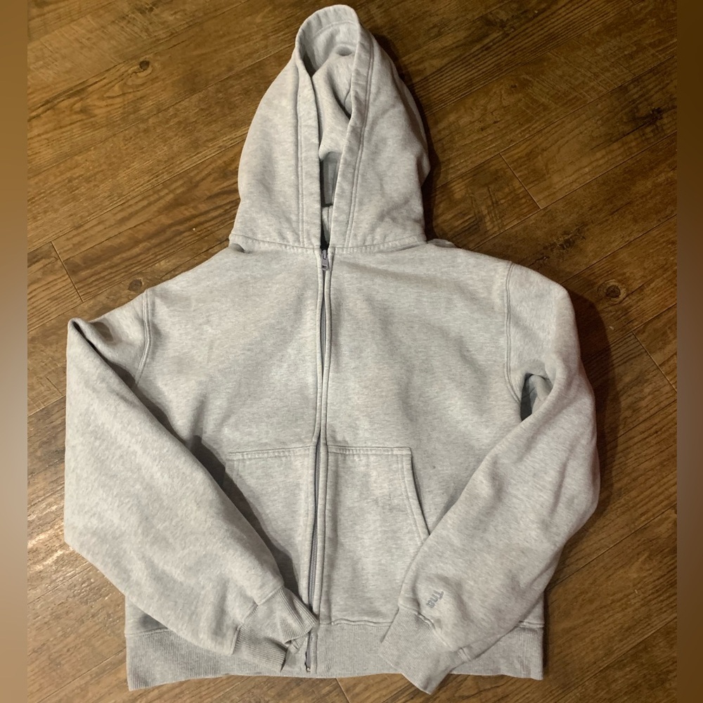 Aritzia Light Gray Zip-Up Hoodie